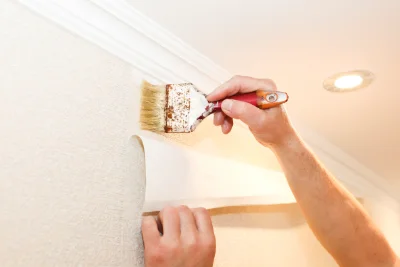 Pose de papier peint à Villeselve — revêtements muraux et toiles de verre